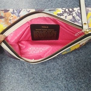 Tous wristlet